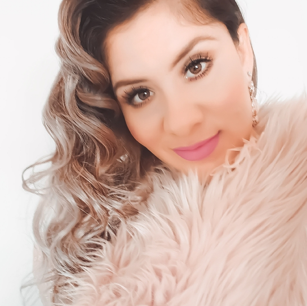 Meet your Posher, Mayra